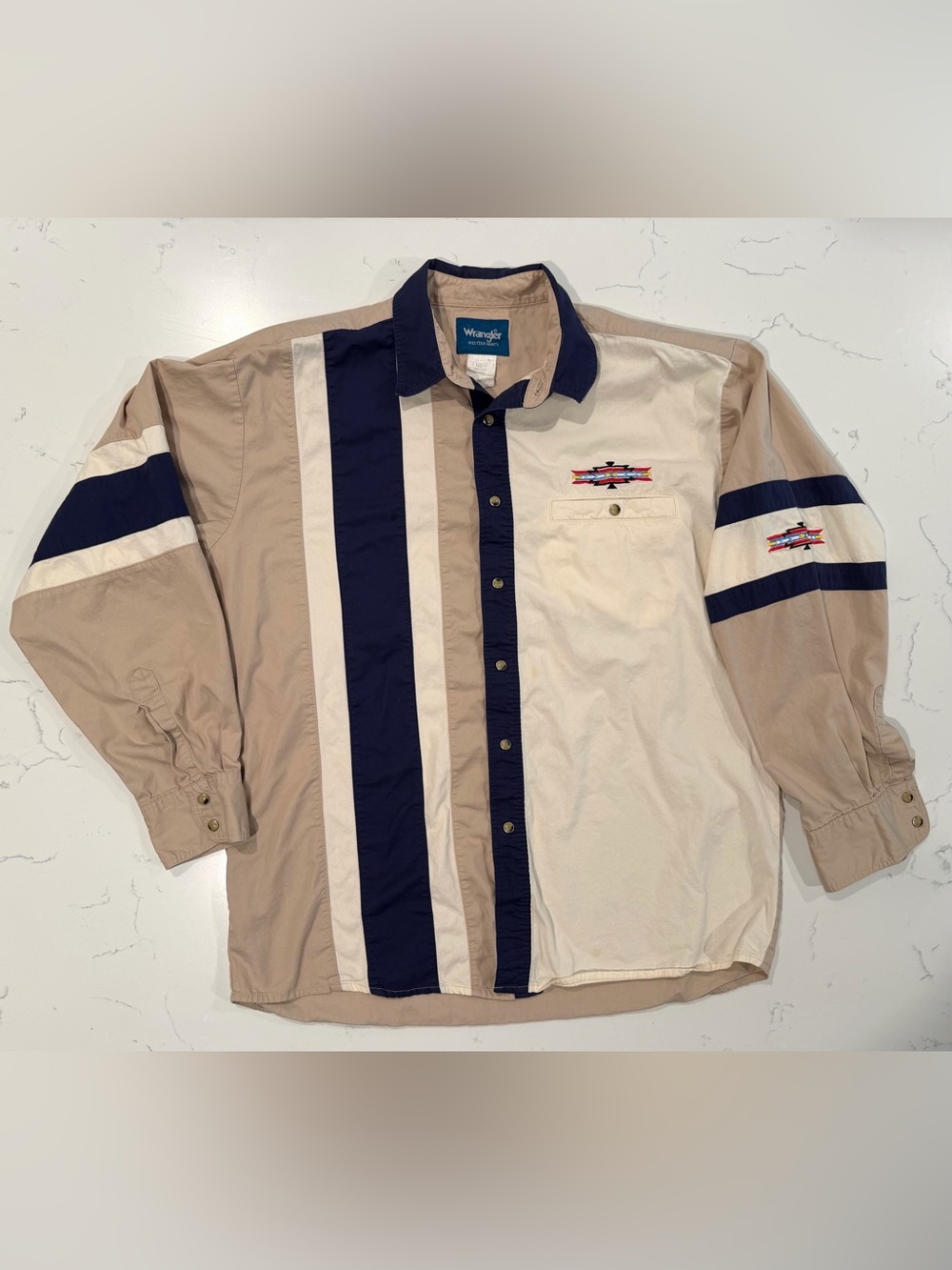Vintage Wrangler Western Pearl Snap Shirt Southwestern Aztec Embroidered Size L